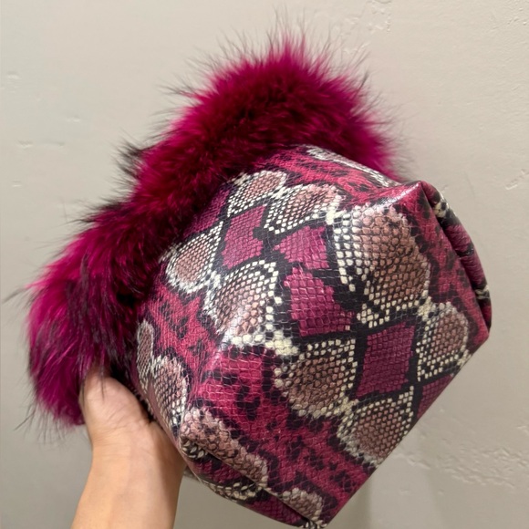 Snake Embossed Leather With Real Fox Fur Trimmed Handmade Tote Bag/With 2 Straps - Picture 13 of 15